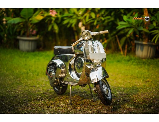 Vespa Scooter 90SS Stainless Steel – Rare Super Sprint Collectible